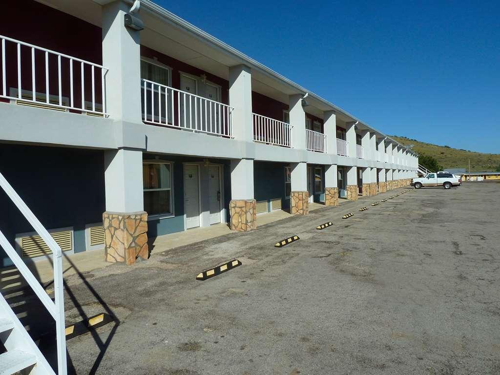 Americas Best Value Inn Alpine Exterior photo