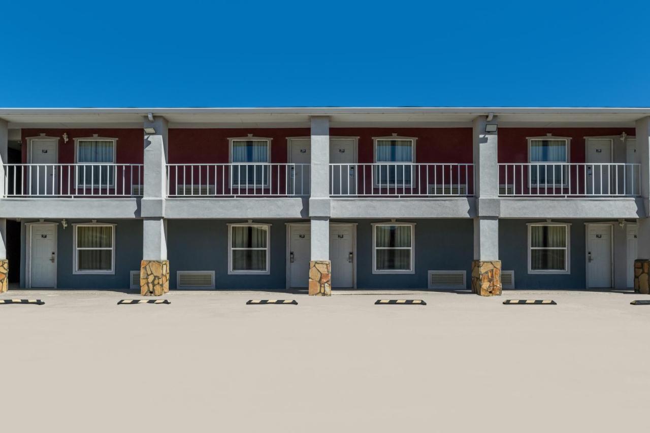 Americas Best Value Inn Alpine Exterior photo