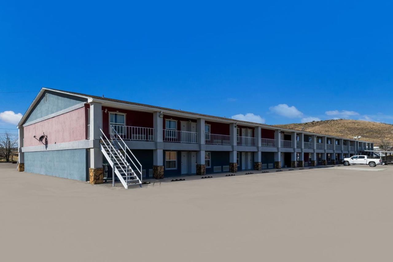 Americas Best Value Inn Alpine Exterior photo